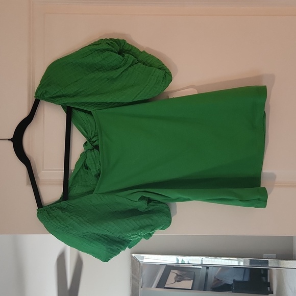 LOFT Tops - LOFT Green Puff Sleeve Blouse